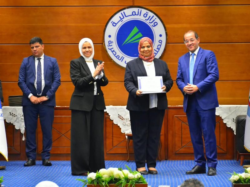 كجوك يكرم الفائزين