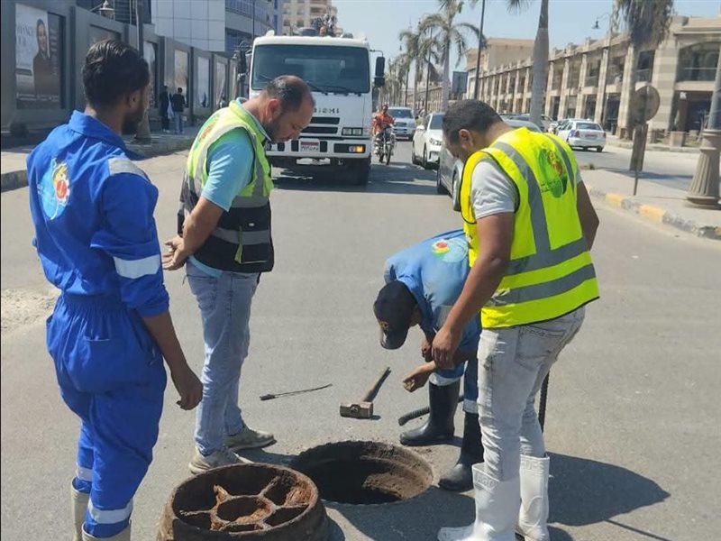 أعمال التطهير والصيانة